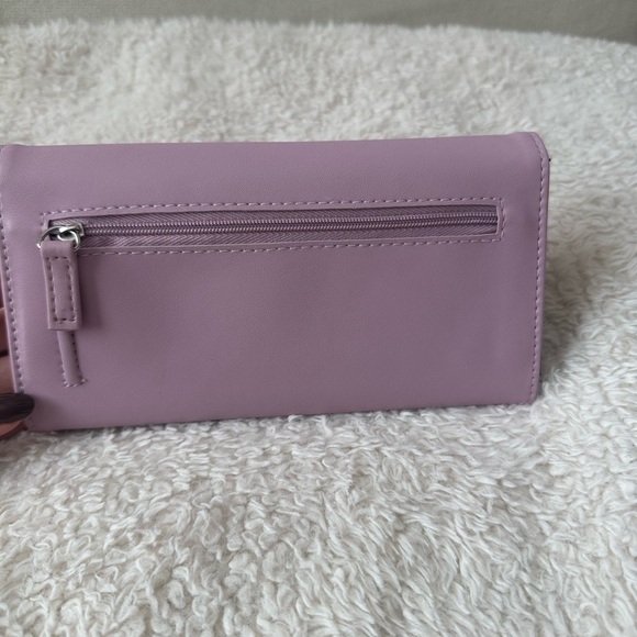 Lavender Wallet - Picture 3 of 5